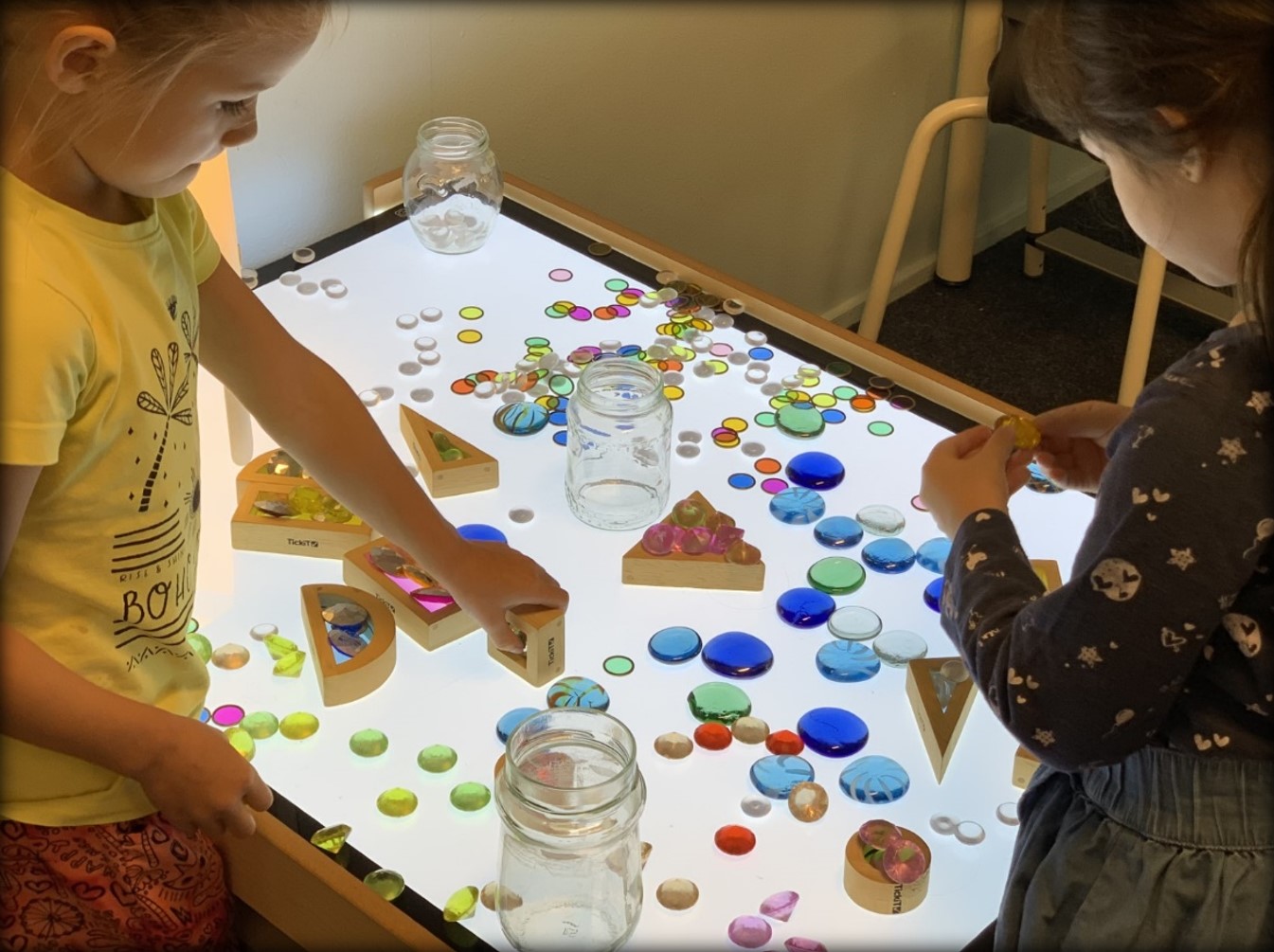 A loose parts area to study closely